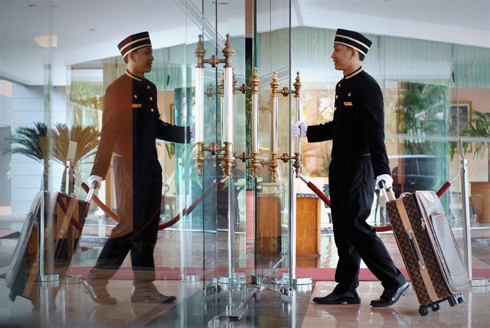 Aryaduta Suite Semanggi Jakarta Exterior foto