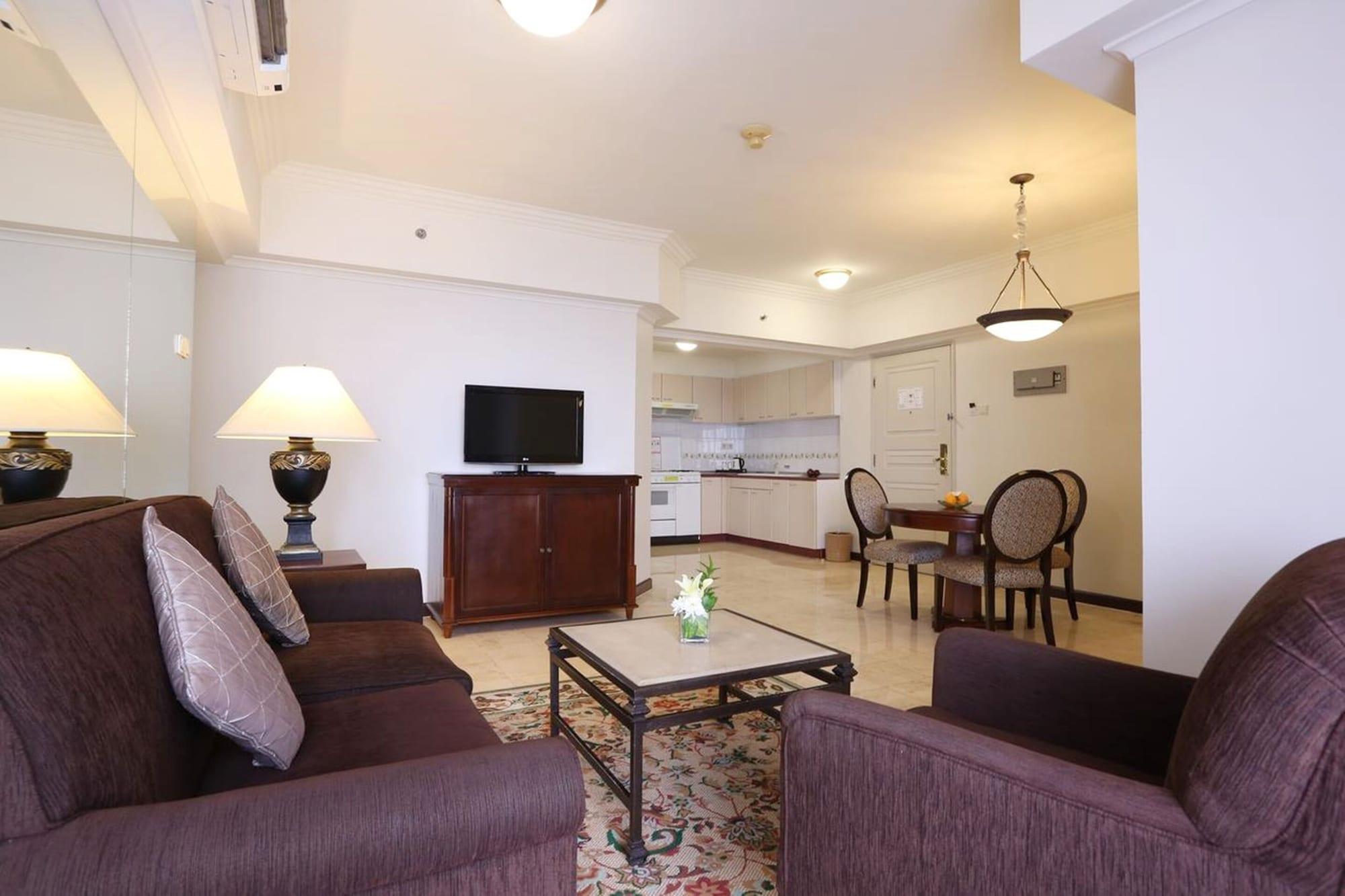Aryaduta Suite Semanggi Jakarta Exterior foto