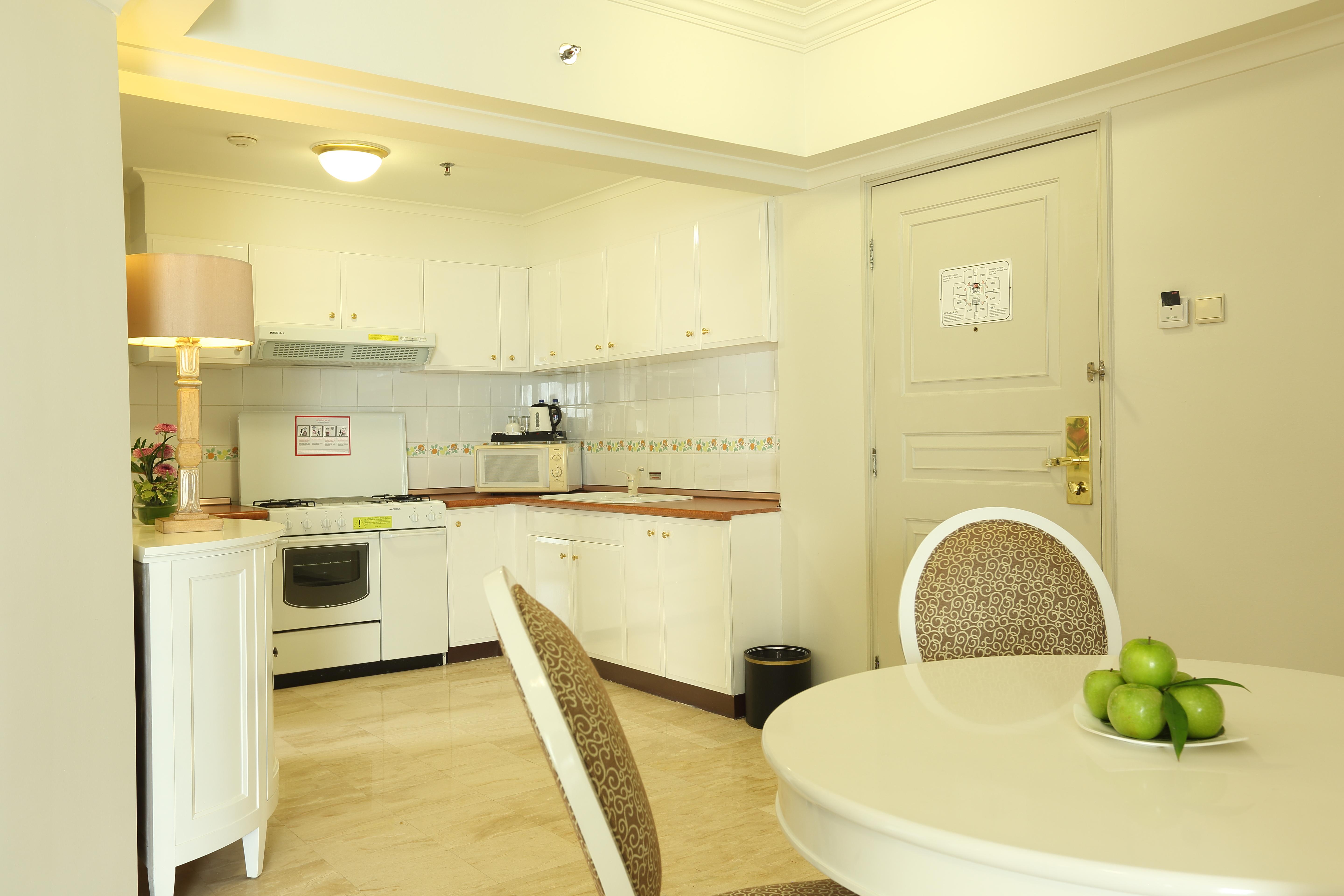 Aryaduta Suite Semanggi Jakarta Exterior foto