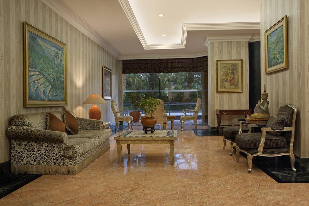 Aryaduta Suite Semanggi Jakarta Exterior foto